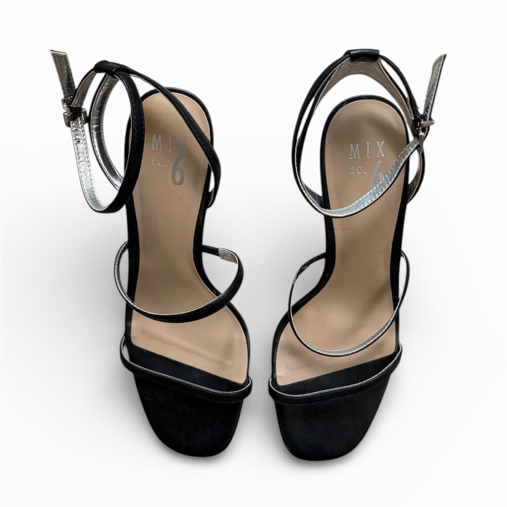 Women’s Black Strappy Pre Owned Well Worn Heels Pumps w/ Block Heel- Size 9.5